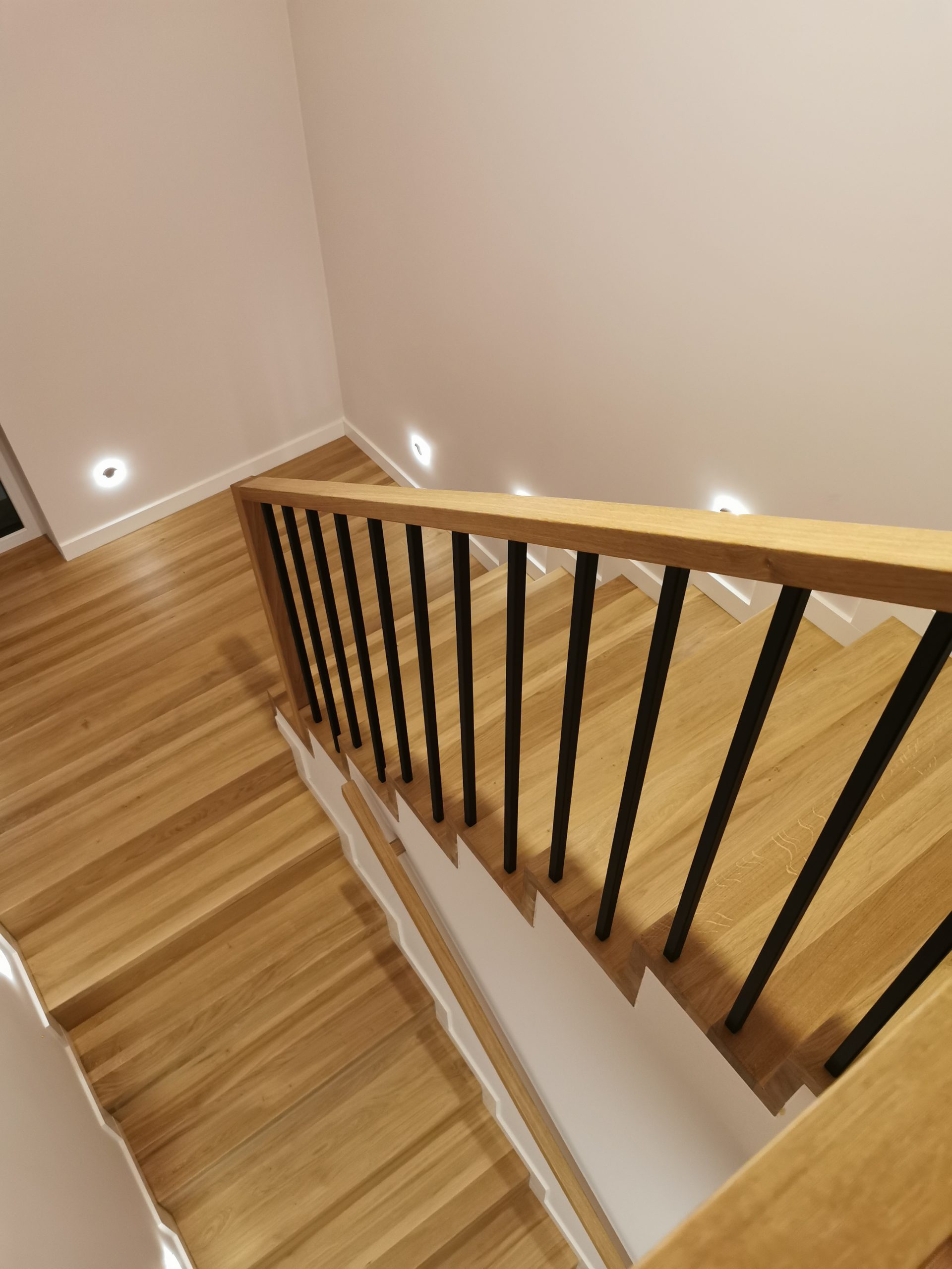 schody dywanowe na beton