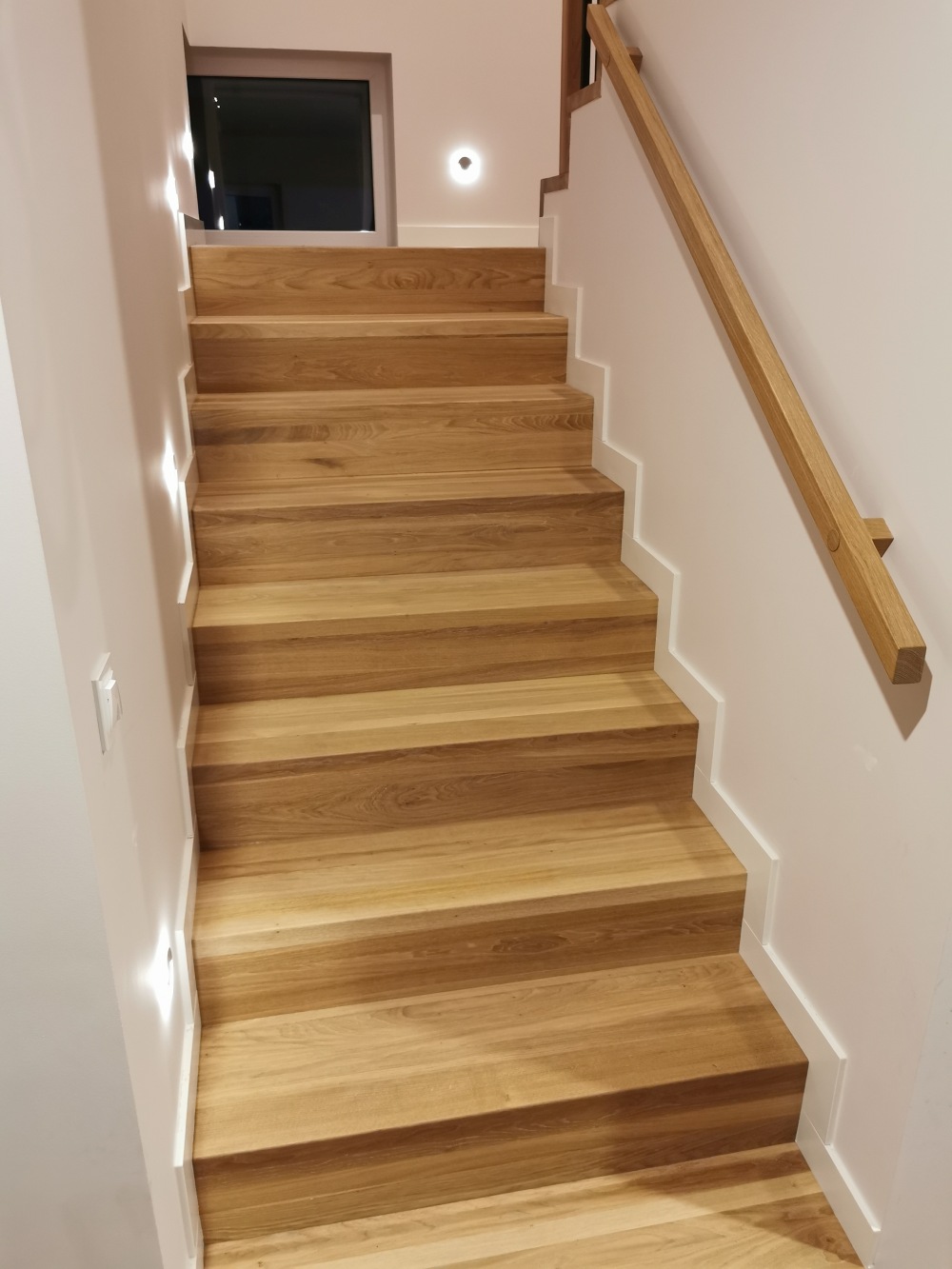 schody dywanowe na beton